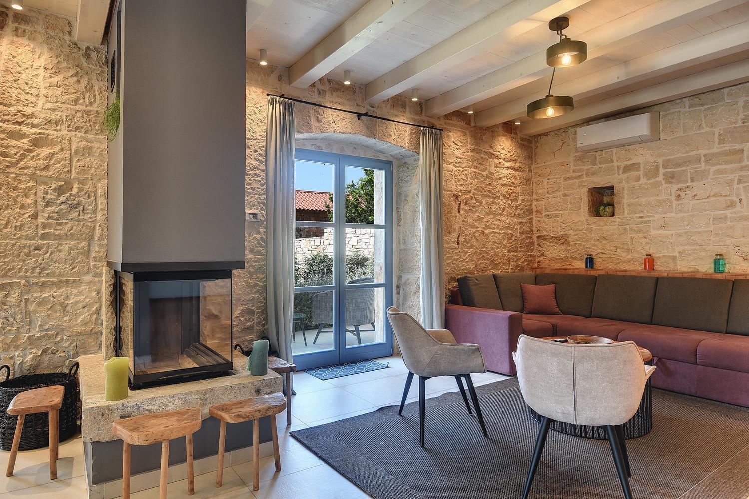 Villa Pi For 8 People In Central Istria With Heated Pool & Large Garden Tinjan Экстерьер фото